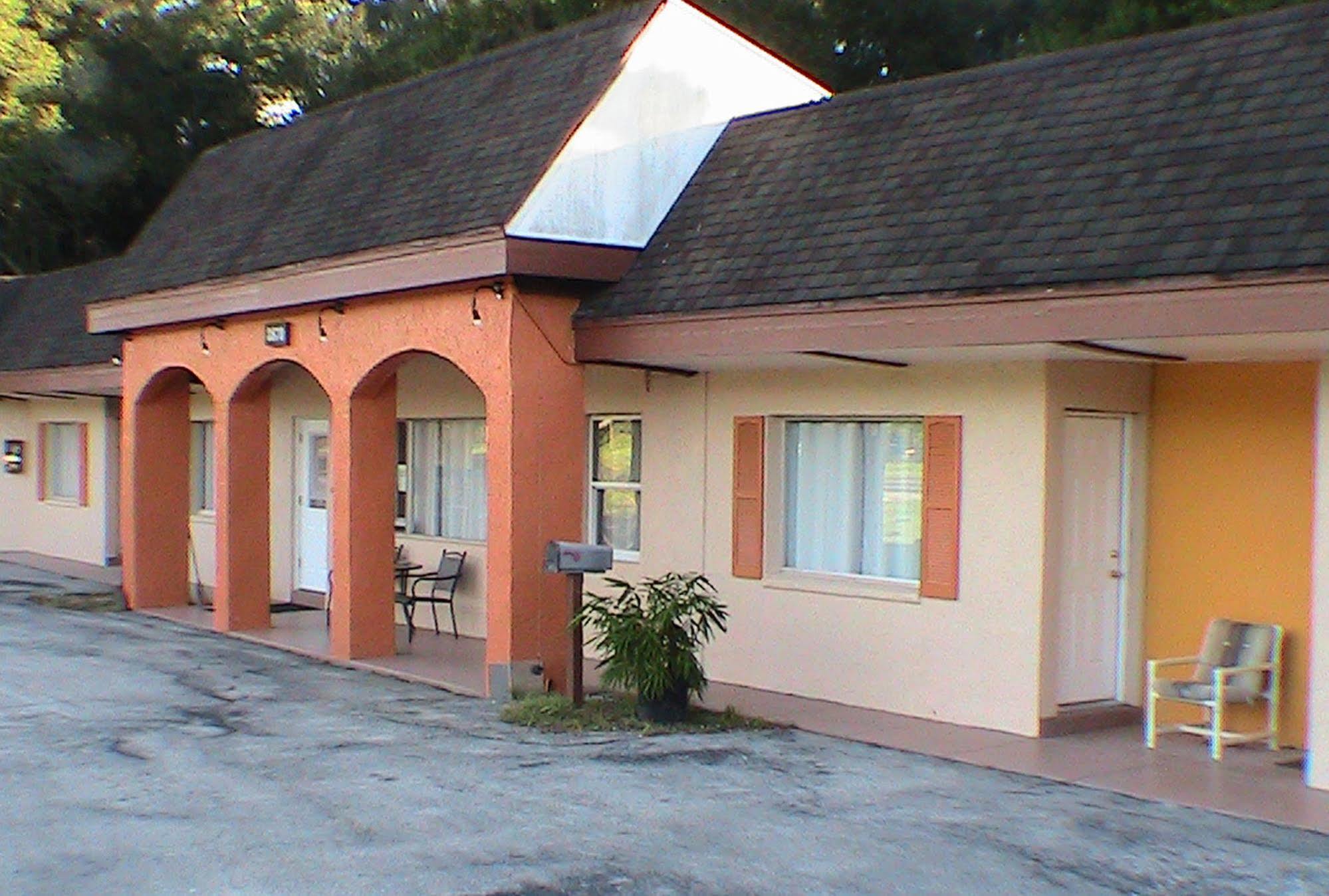 At Home Express Tangerine Inn De Land Exterior foto